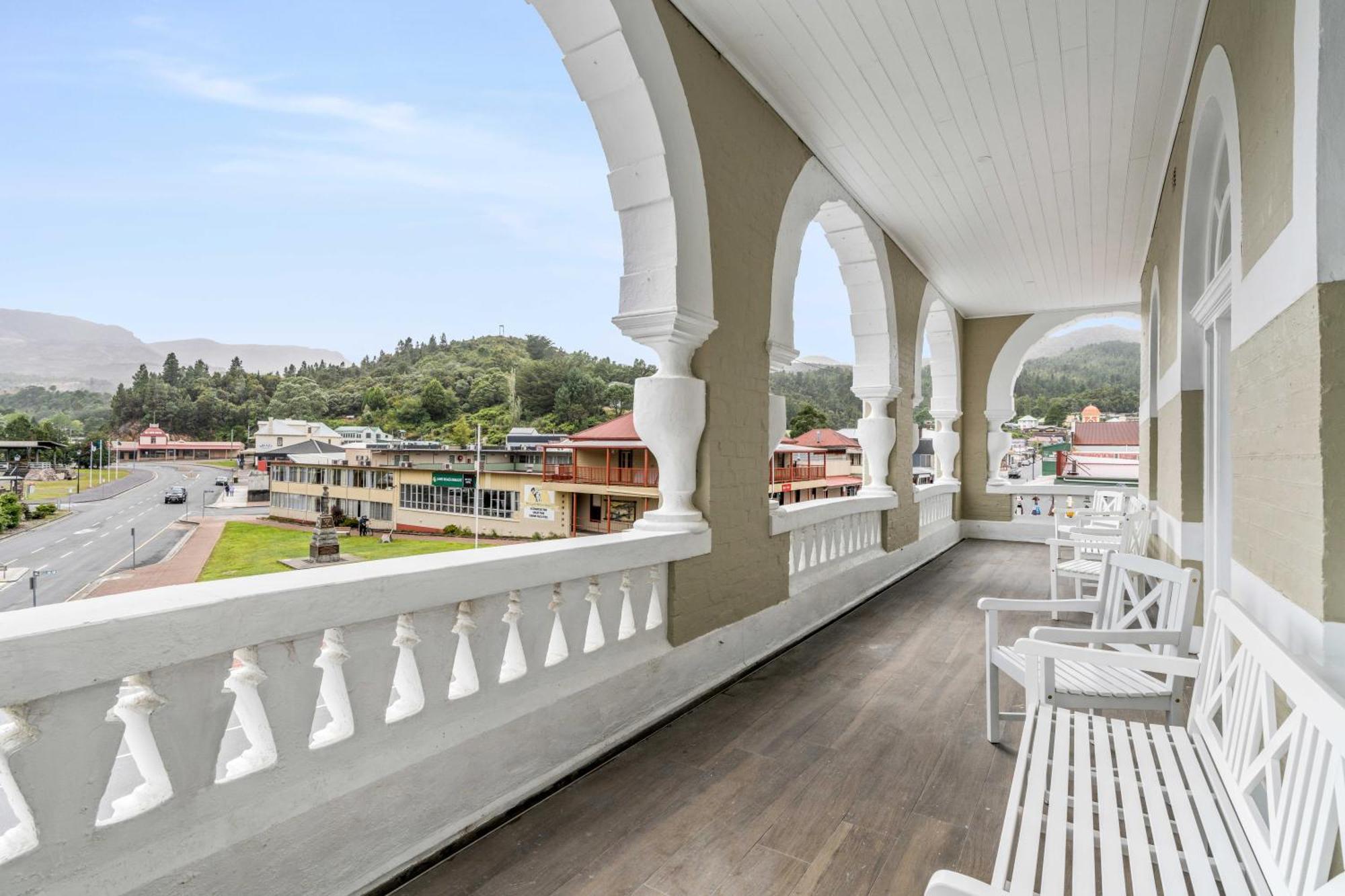 Empire Hotel Queenstown Εξωτερικό φωτογραφία